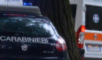 Napoli, reagisce a rapina: 16enne accoltellato sullo scooter