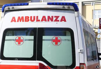 Auto fuori strada nel biellese, morto bimbo di 4 anni